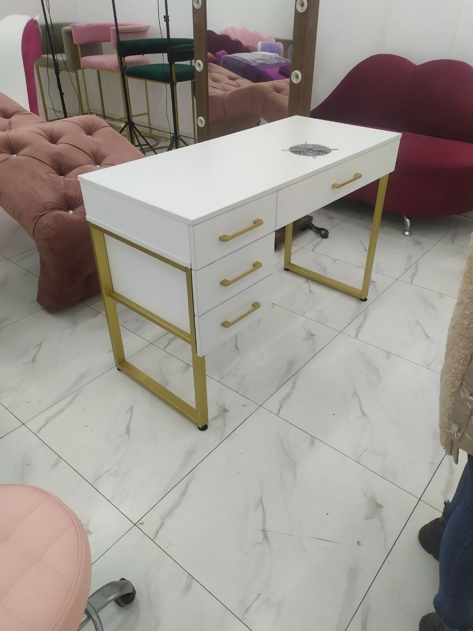 Manikyur stol loft маникюрный стол лофт