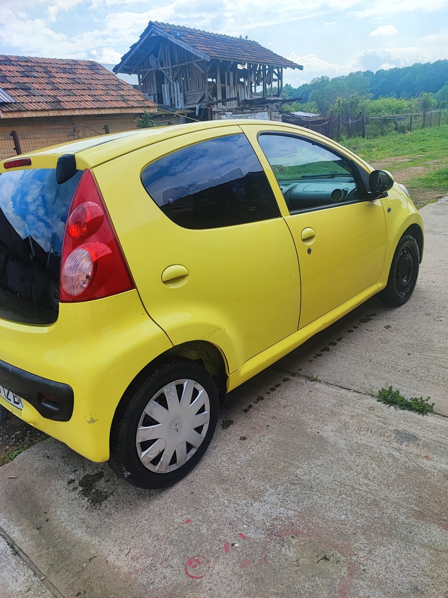 Peugeot 107 benzina