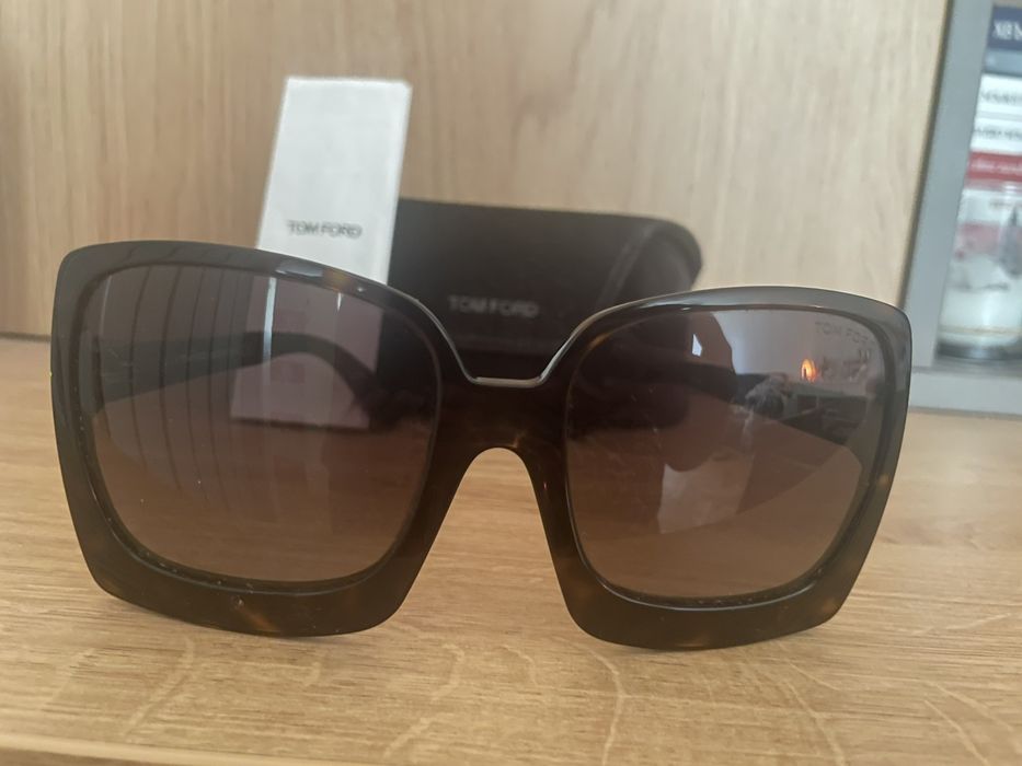 Дамски слънчеви очила Tom Ford Katrine-02, тъмно кафяв