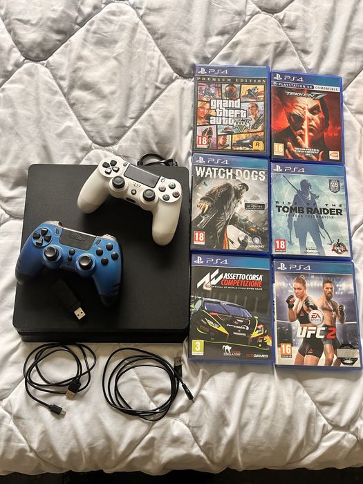 Пелейстейшън 4 слим с 6 игри и два джойстика