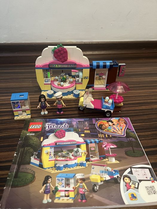 Set lego friends cafeneaua cu briose a oliviei