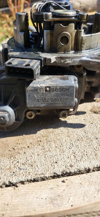 Продам на фольцваген гольф 3.вента моно спрыск