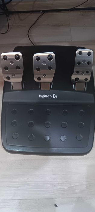Волан Logitech G29 + скоростен лост
