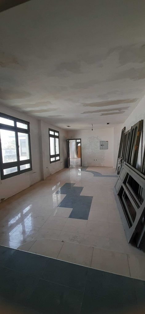 Продава се Хотел в Търговище, Център - 720 кв.м за 347 €/кв.м - Снимка #11