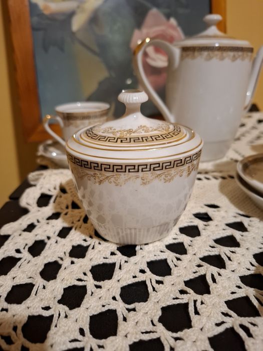 Сервиз за кафе порцеланов