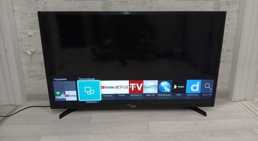 Смарт телевизор Samsung 106 см smart tv WiFi YouTube