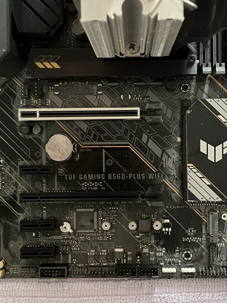 Asus Tuf Gaming B560 Plus Wifi i5 11400F 8GB Ram 2400mhz 256GB NVME
