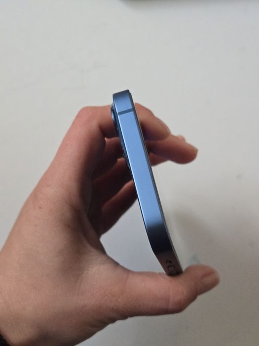 Vand iPhone 13 Blue