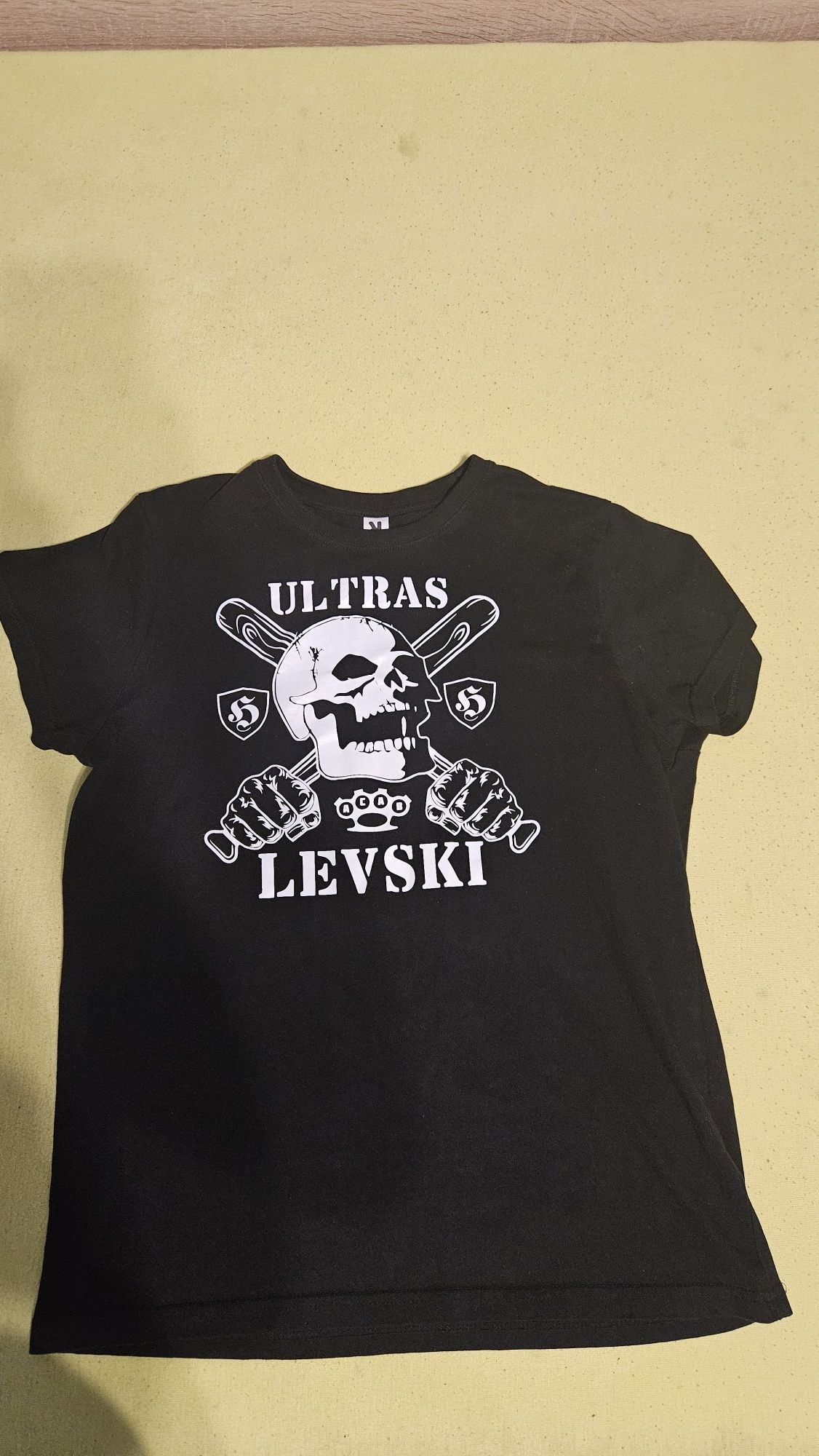 Фланелка на Ultras Левски