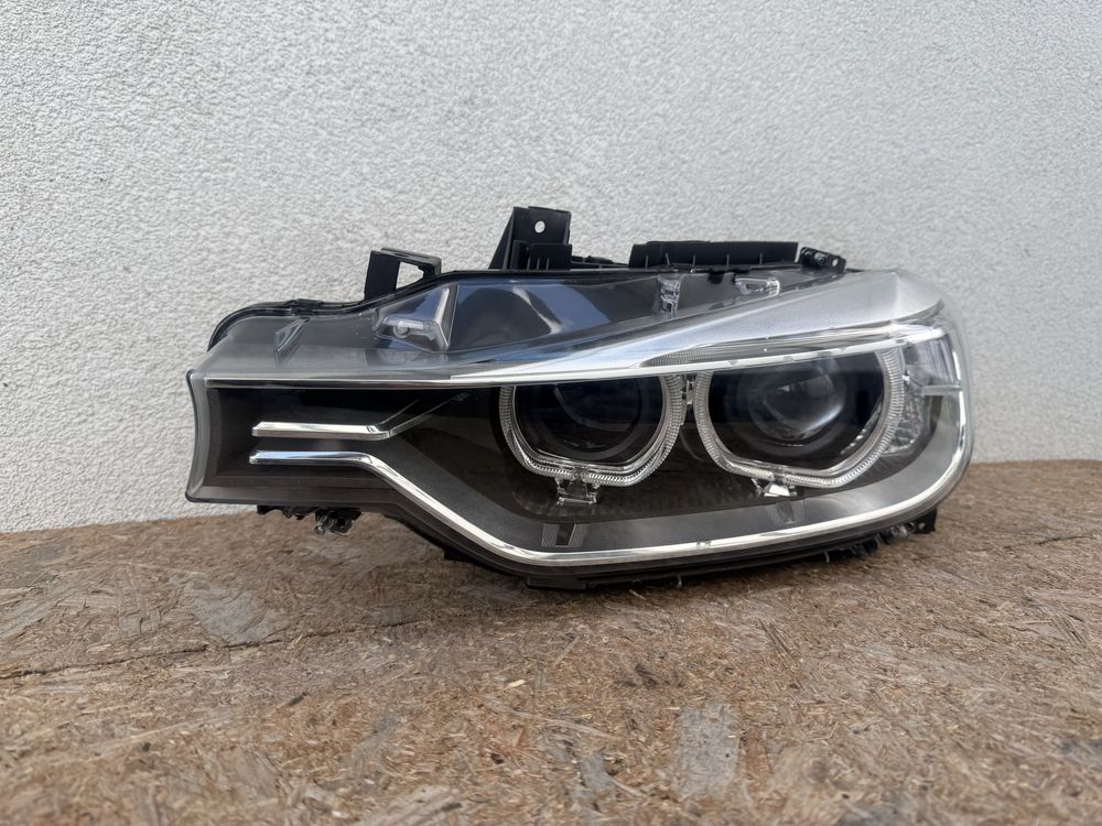 Far stanga BMW Seria3 F30 F31 Xenon Original Europa