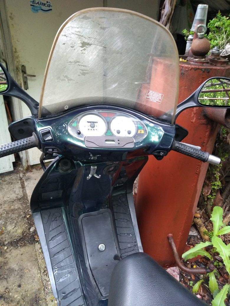 Скутер piaggio hexagon 125