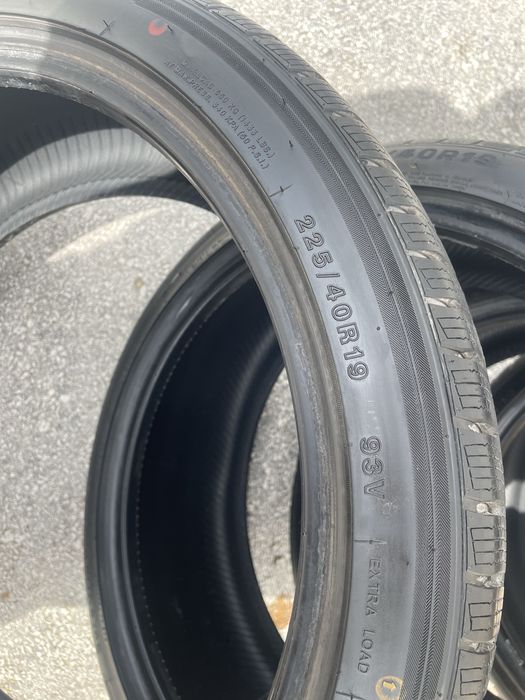 Продавам 4 бр. зимни гуми Gripmax 225/40 R19