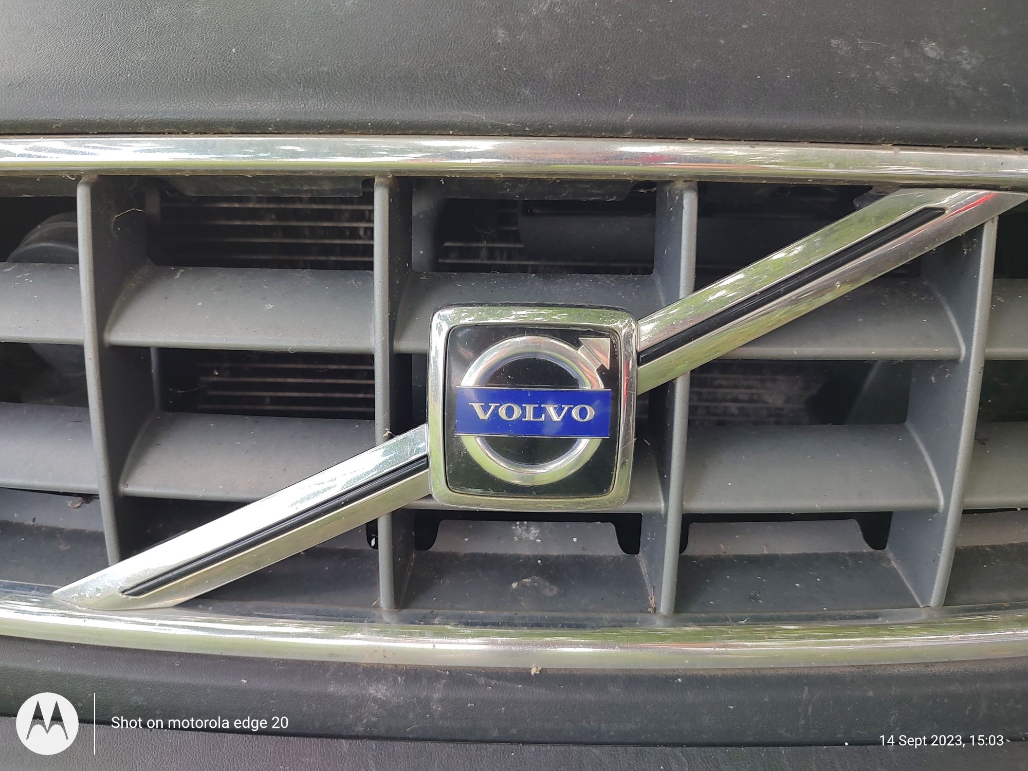 grila radiator Volvo xc70 2007