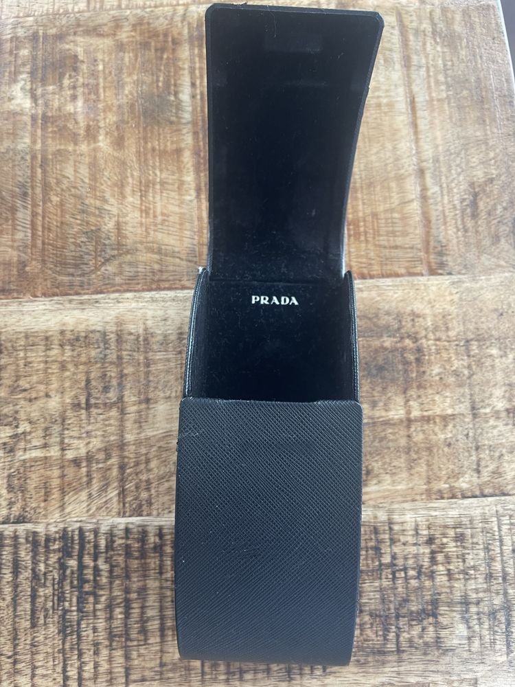 Слънчеви очила Prada
