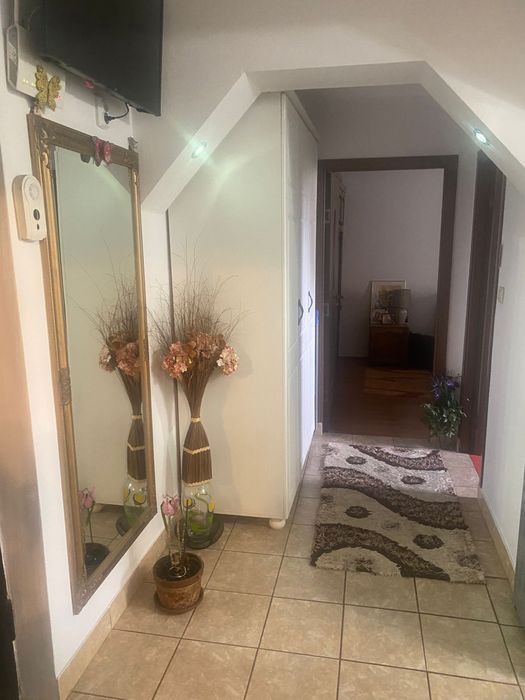 P.F. Vând apartament cu 2 camere separate