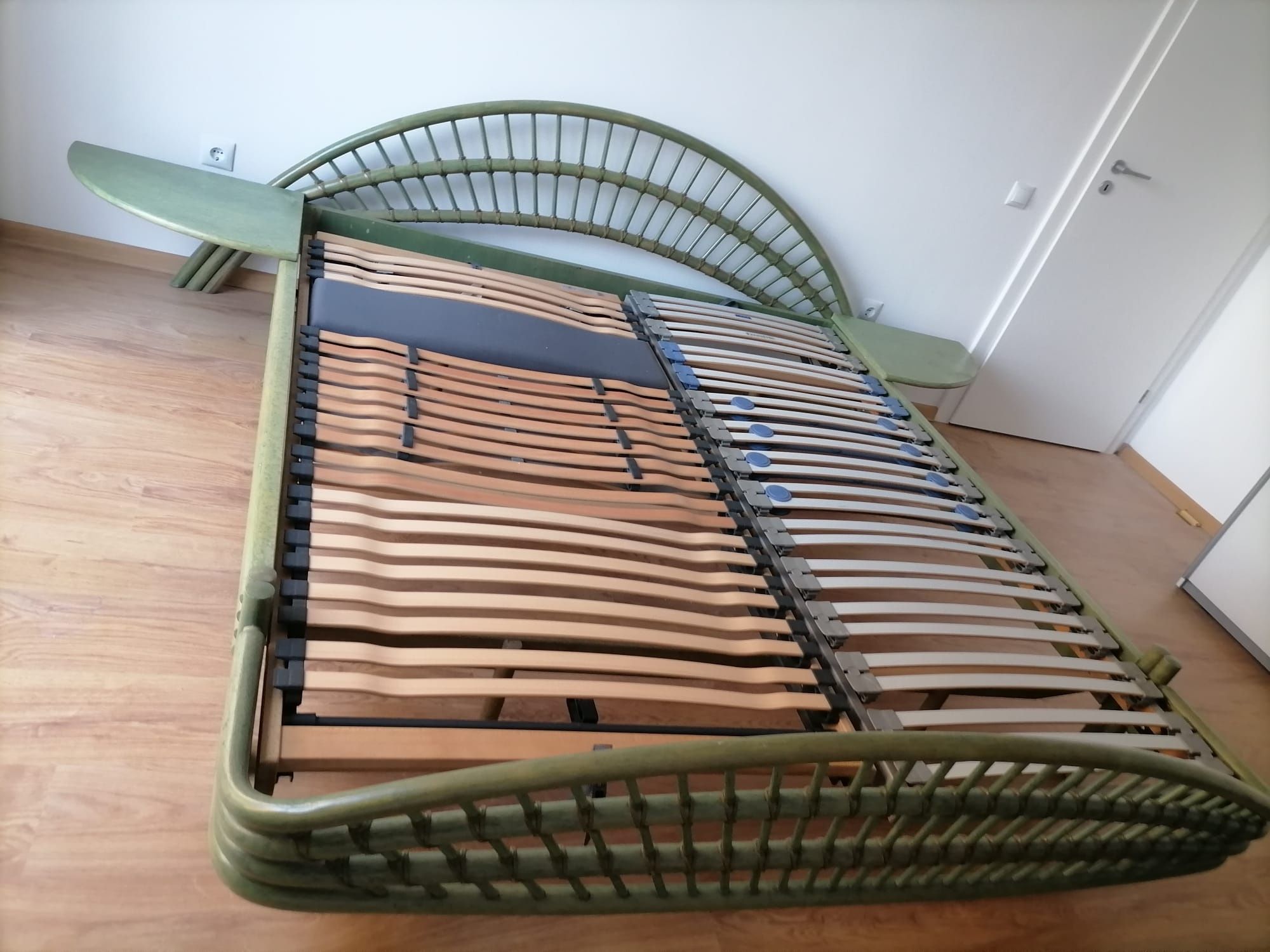 Pat din bambus 180x200, cu somiere reglabile