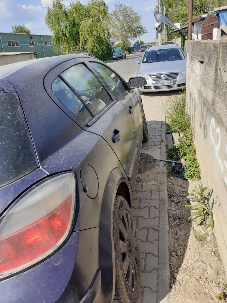 Vând Opel astara h