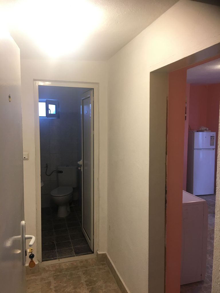 Дава се под наем Двустаен апартамент в Варна, Базар Левски - 70 кв.м за 357 € - Снимка #5
