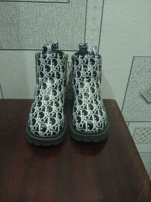 Детская обувь для девочки