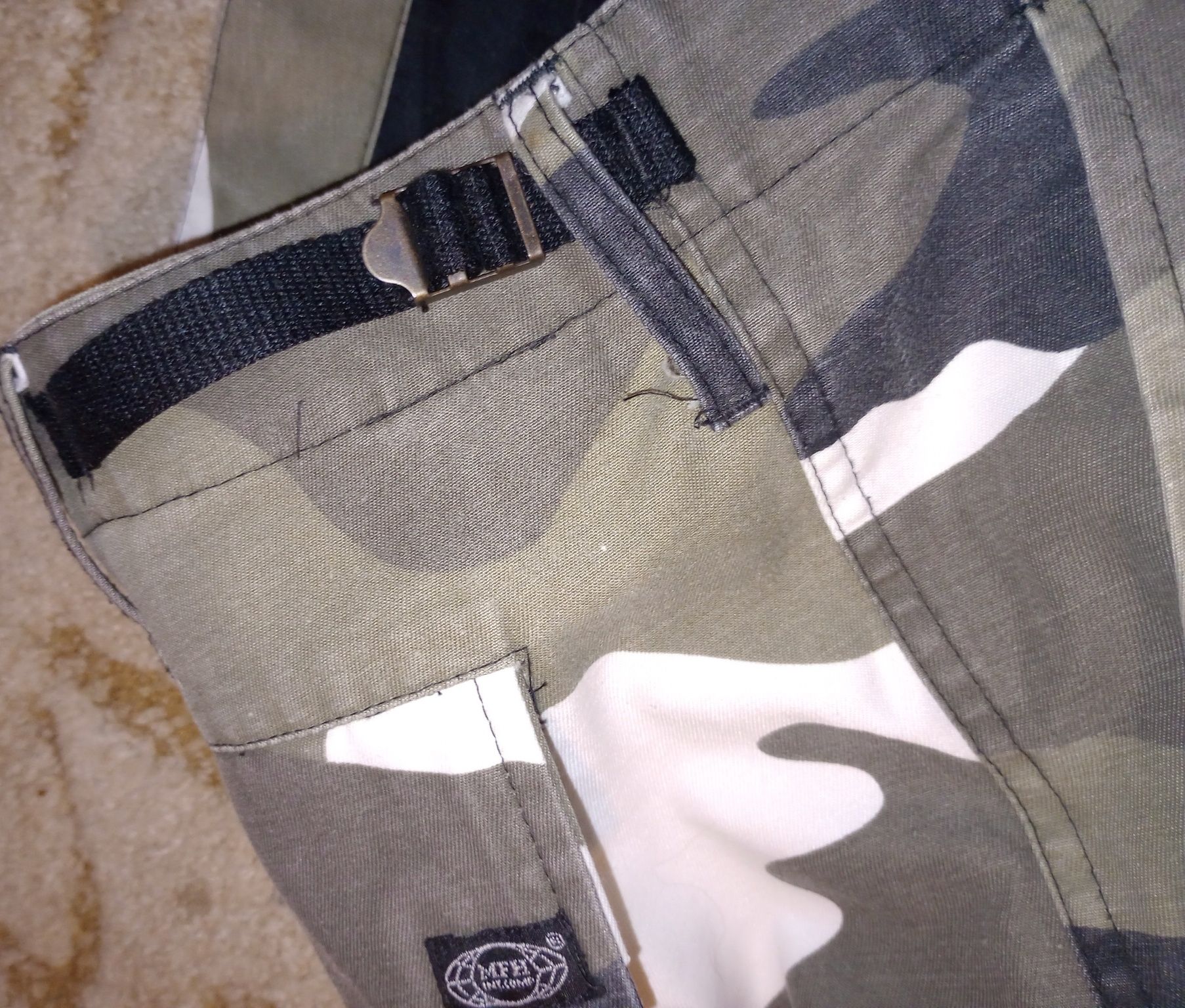 Pantaloni Army (Medium Regular)