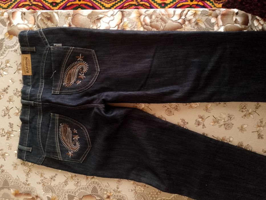 Жинси брюк аёлларники