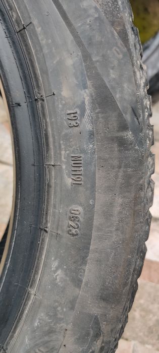 Anvelope continental  și pirelli 225 50 17