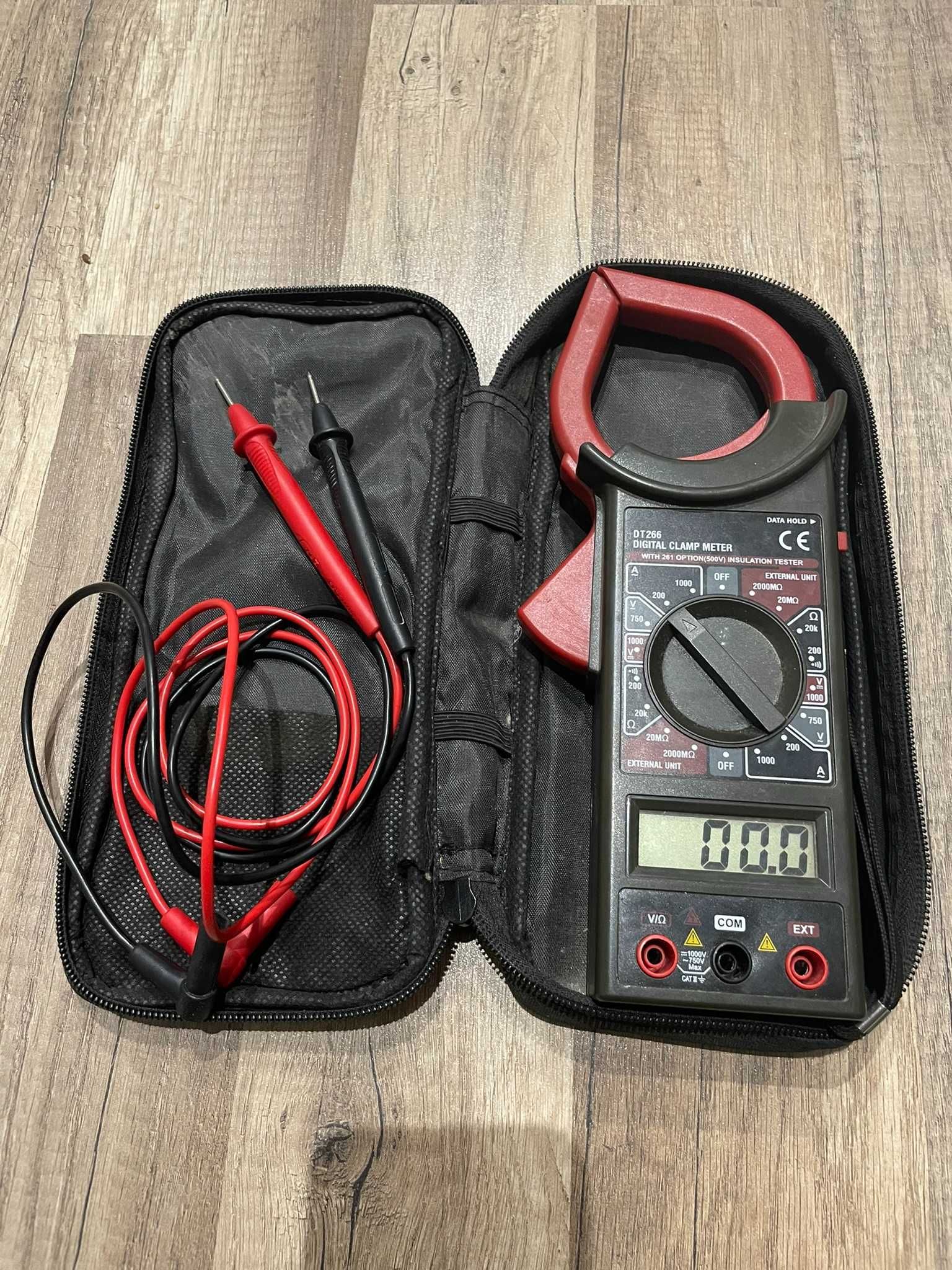 Clampmetru IEK DT266