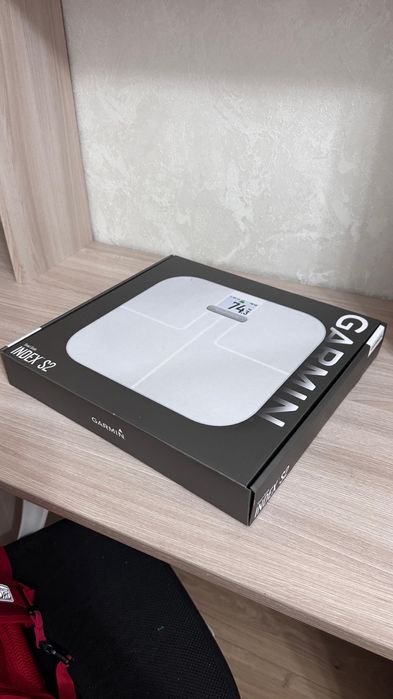 Продаю умные весы Garmin Index S2