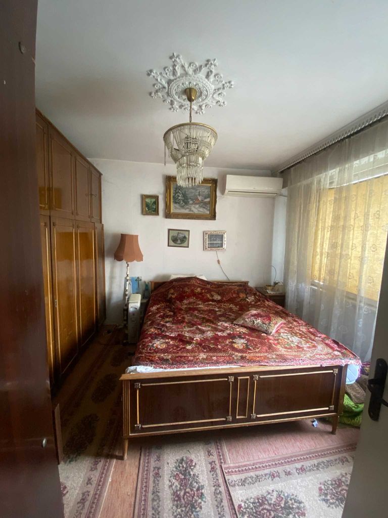 Продава се Четиристаен апартамент в Русе, Чародейка - Север - 98 кв.м за 1000 €/кв.м - Снимка #11