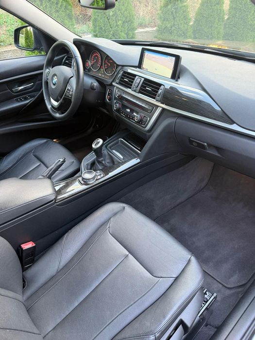 Proprietar Bmw seria 3 06/2014 Km 189.000 model Luxury impecabil