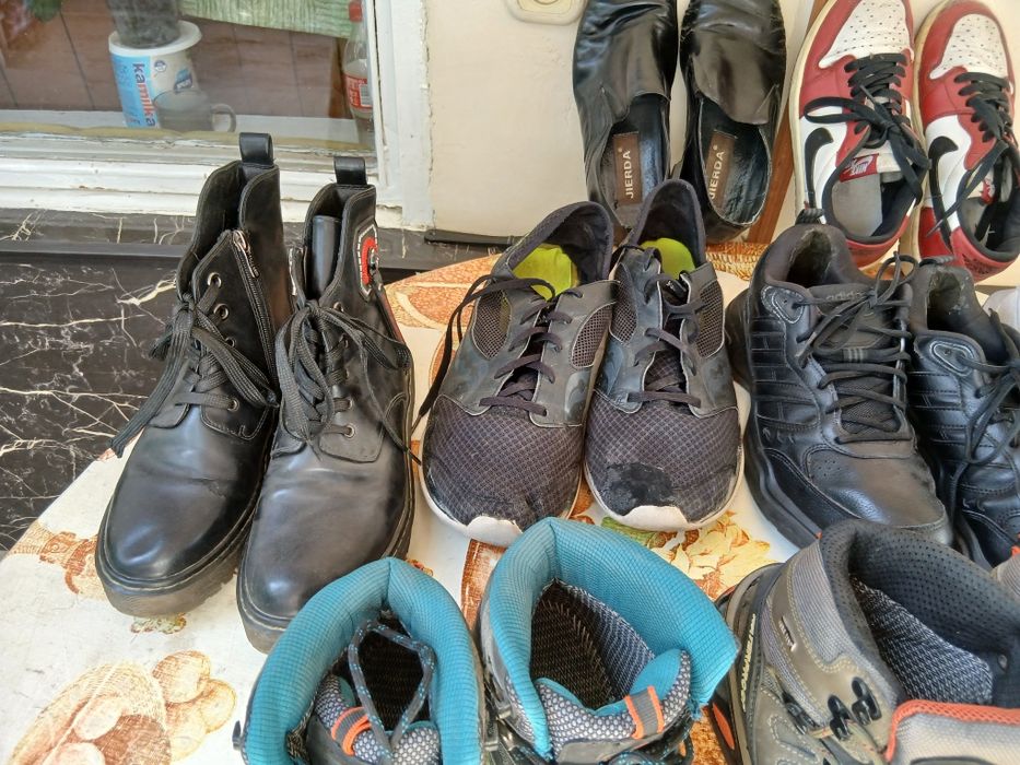 Ботинки спортивные .