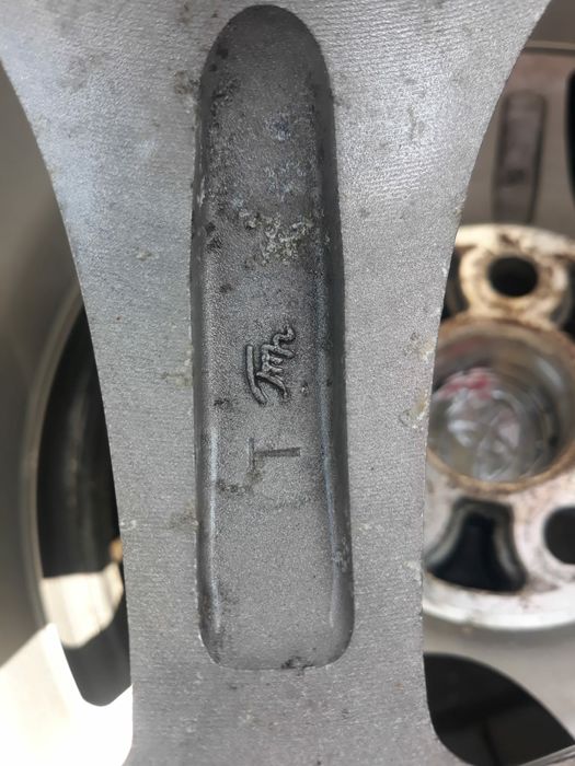 Vand jante aliaj Toyota!