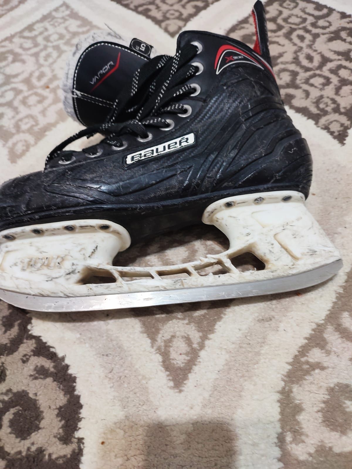 Bauer Vapor x 300