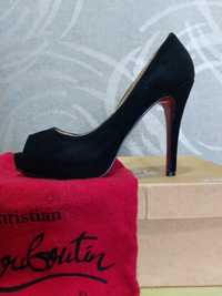 Туфли женские Hristian Louboutin Paris