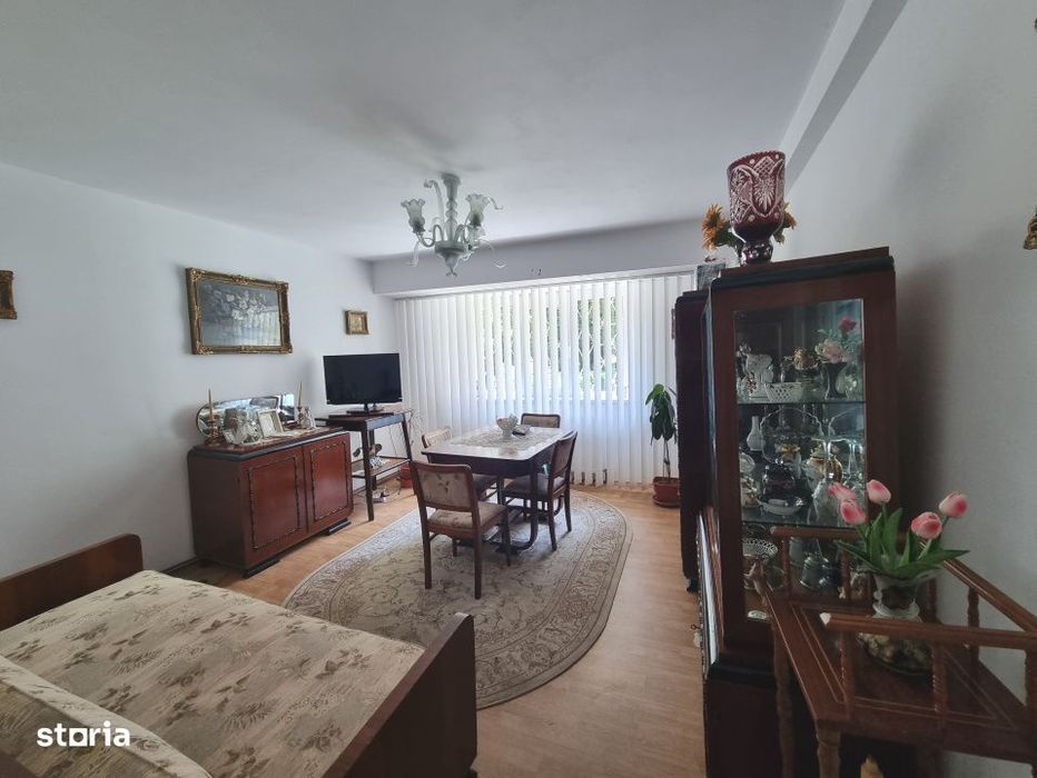 Apartament 2 camere decomandate- parter- Aleea Parcului