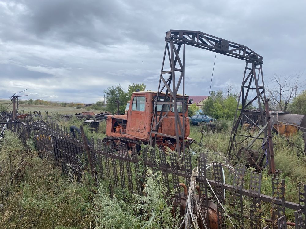 Продам трактор Лучильник