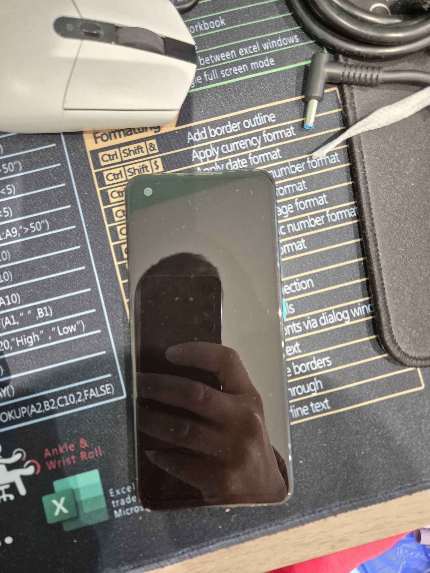 Продавам asus ZenFone 8 256gb