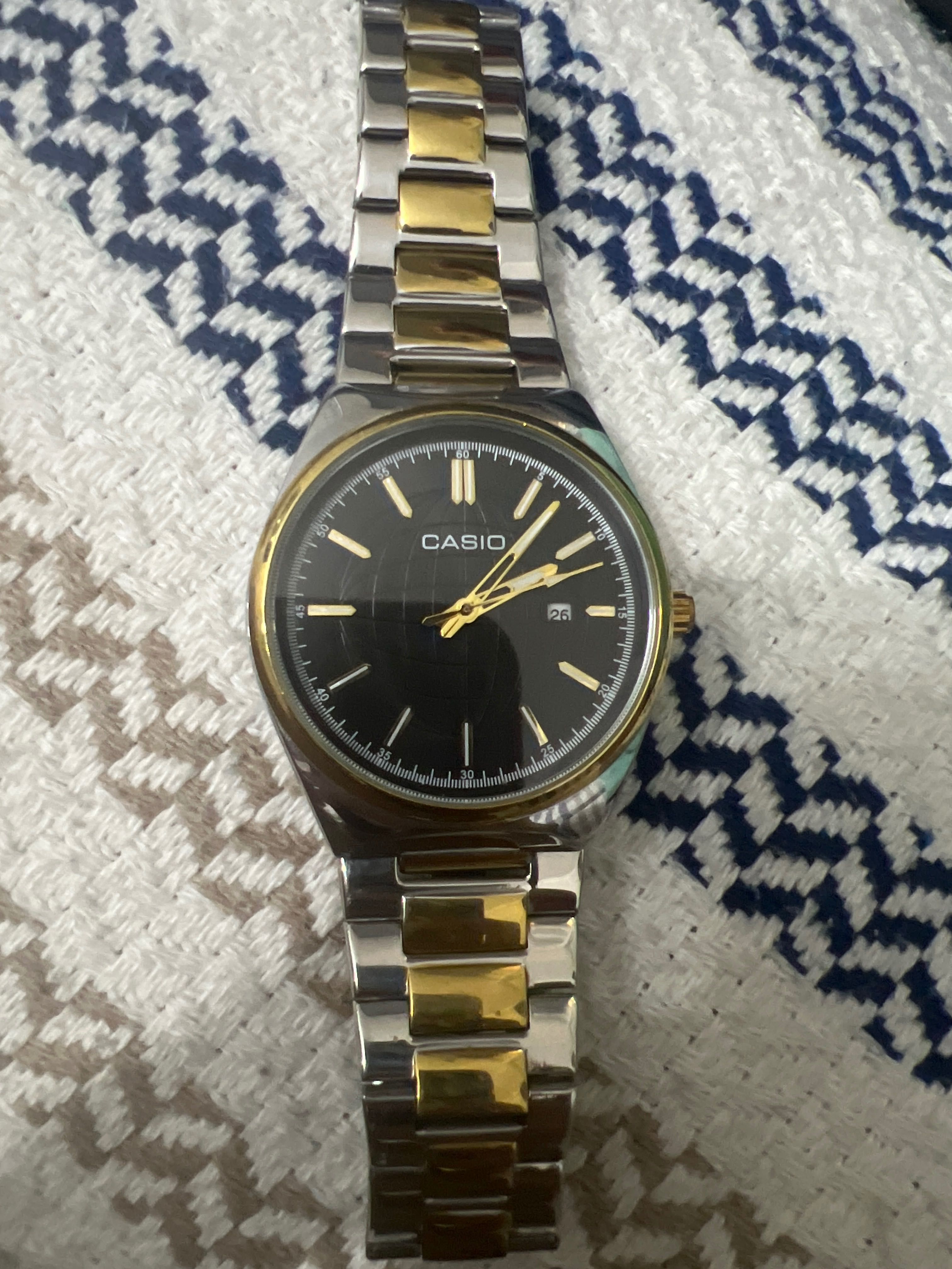 Часы Casio, не б/у на новым виде, механика всё работает