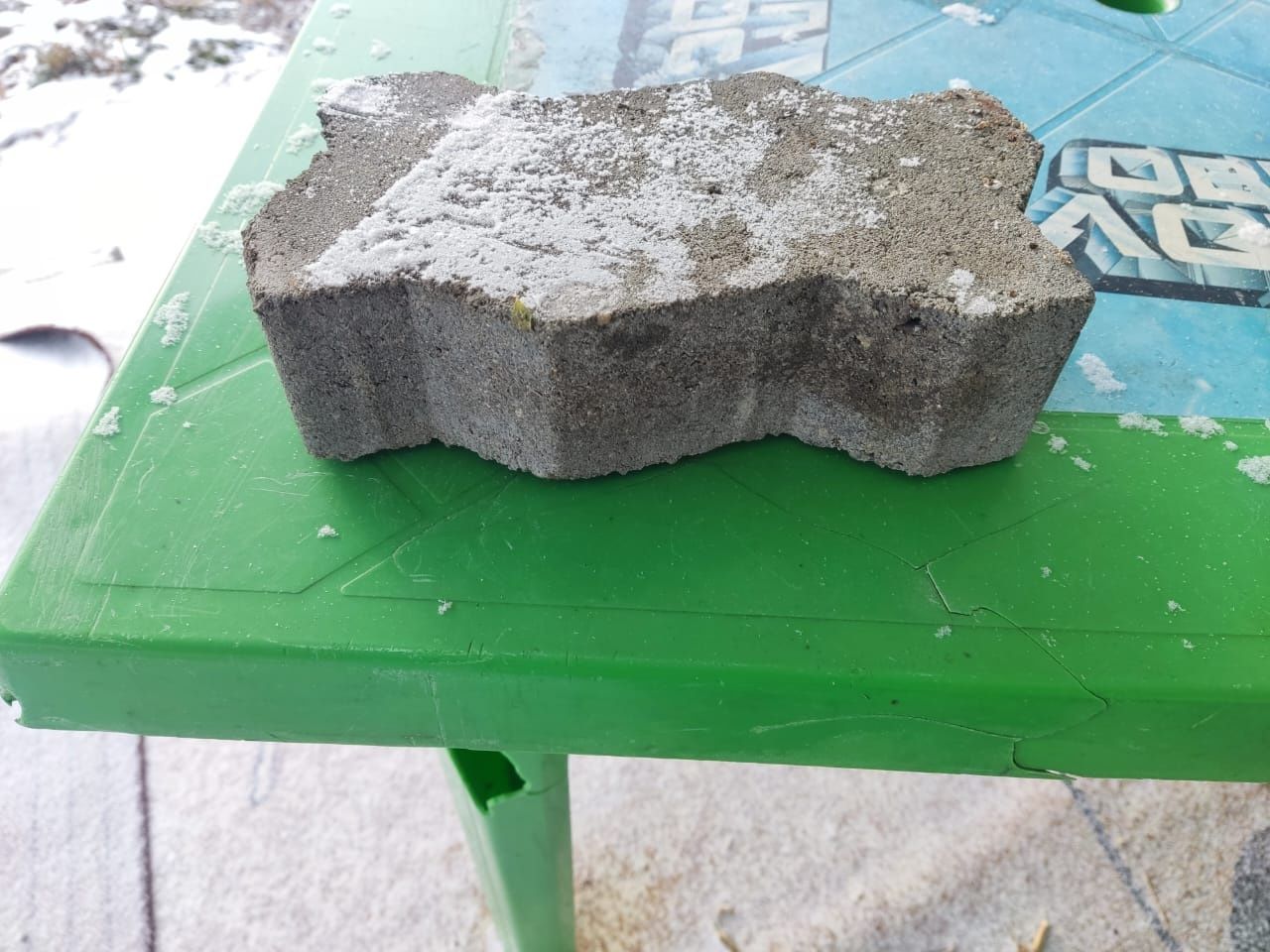 Продам плитку, 200 штук