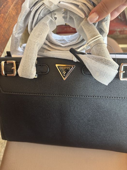 Guess Дамска чанта HWEBG9 51105 Черен