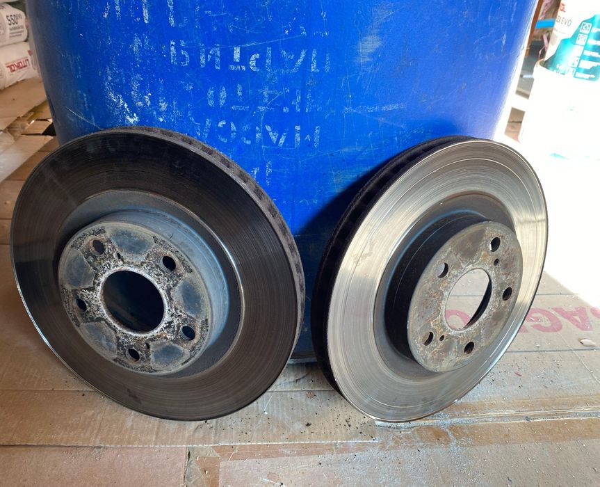 Оригинальные тормозные диски Toyota Rav4