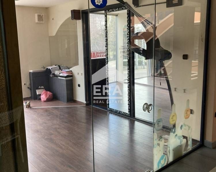 Атрактивно търговско помещение