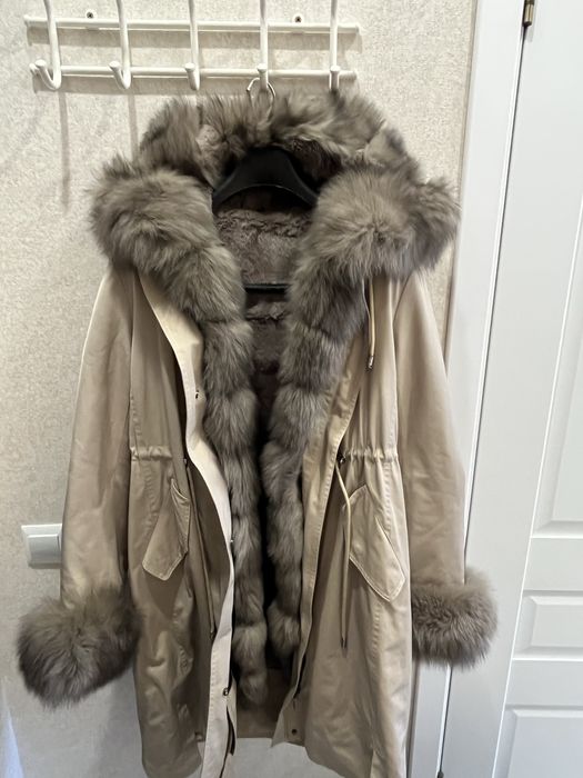 Продам зимние куртки