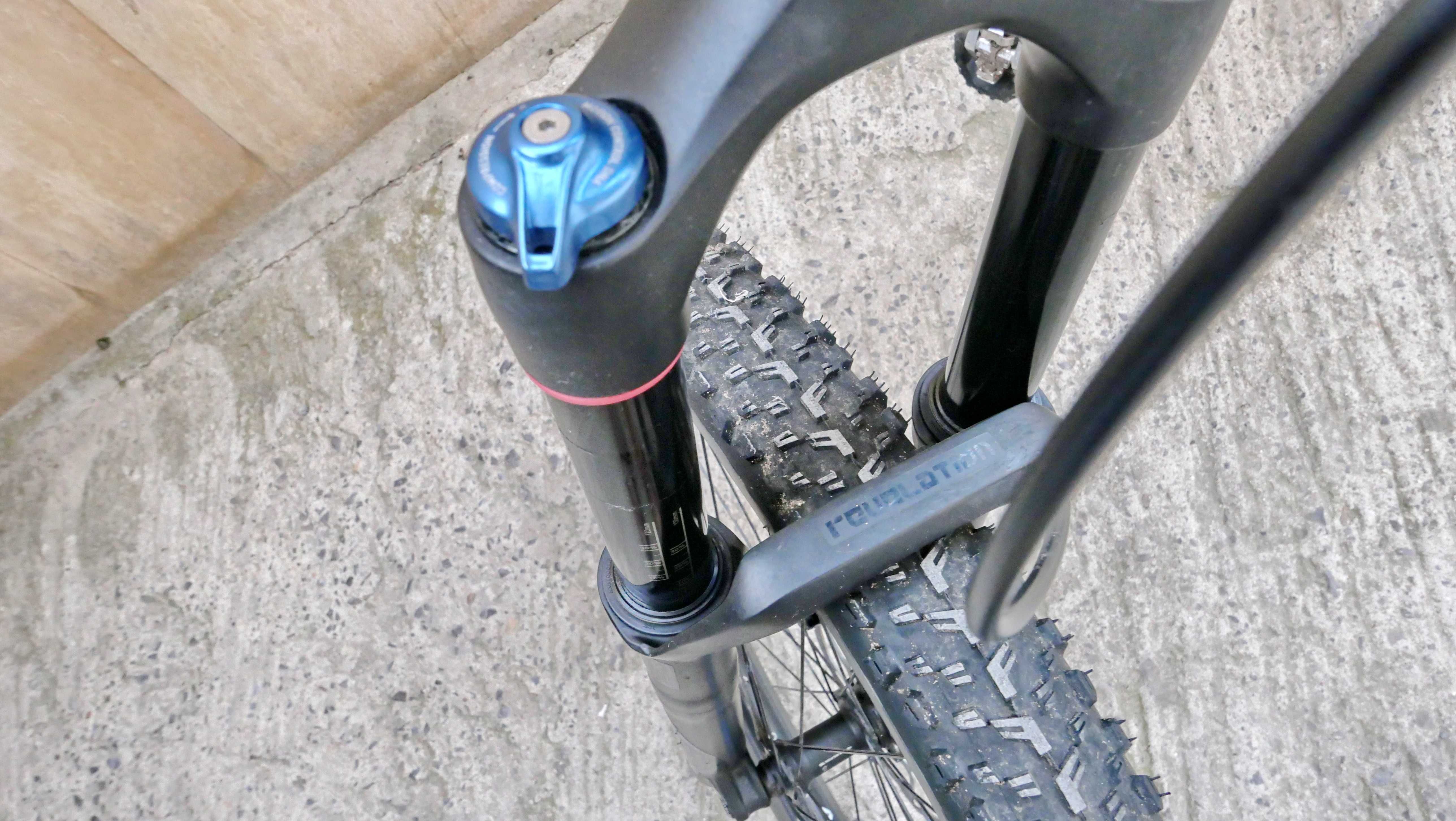 Bixs Lane 340, 29 L, карбон, RockShox 140 ход, 2х 11 Deore XT