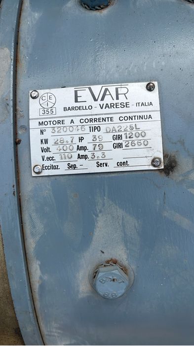 Vand 2 motoare 380 ,curent continuu