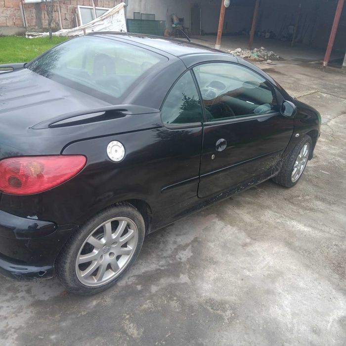 Продавам Peugeot 206