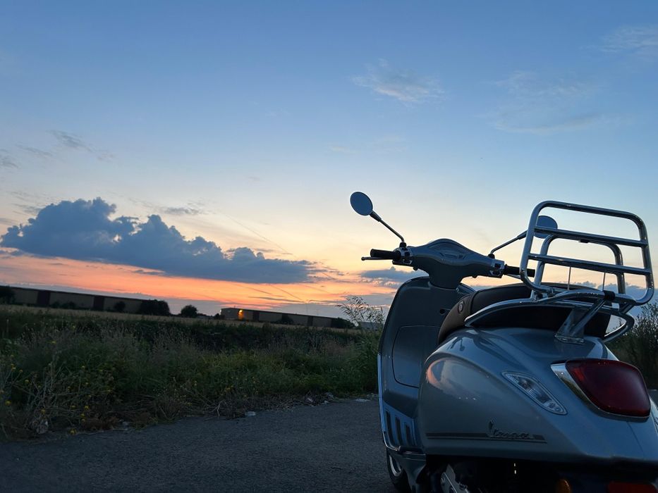 Vespa Primavera Editie Limitata Picnic