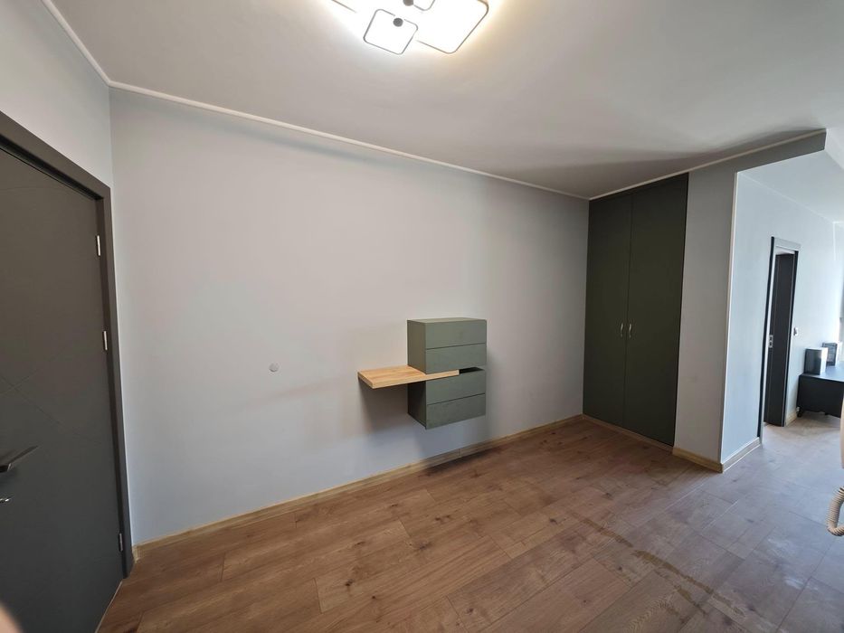 Дава се под наем Тристаен апартамент в София, Банишора - 99 кв.м за 749 € - Снимка #19