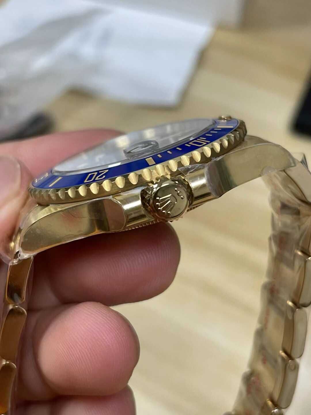 Часовници Rolex Submariner златно/синьо