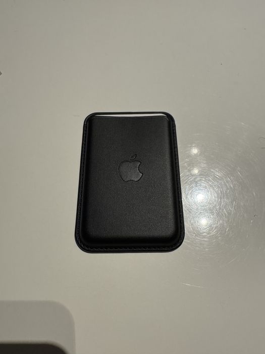 Кожен портфейл Apple за iPhone с MagSafe